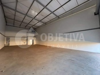 industrial em Avenida João Naves de Ávila, Santa Mônica - Uberlândia - MG