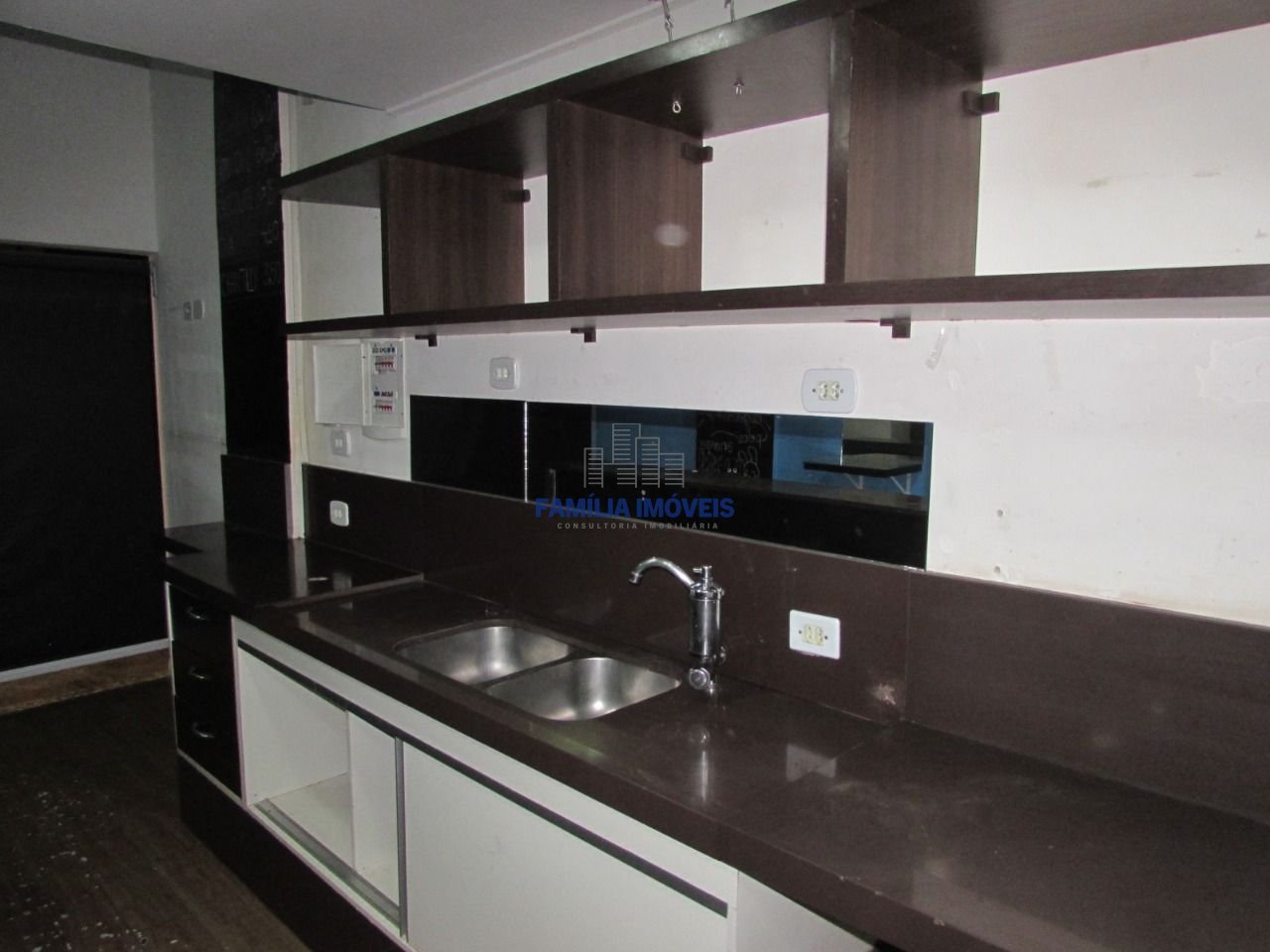 Alugar Loja comercial no Shopping Balneário no Gonzaga  Santos SP