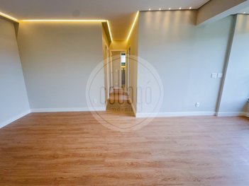 apartment em Rua Bonnard, Alphaville Empresarial - Barueri - SP