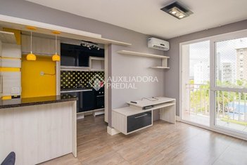 apartment em Rua Doutor Carlos Renato R. Fonseca, Jardim Sabará - Porto Alegre - RS