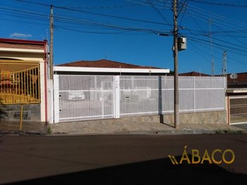 house em Rua Rafael de Abreu Sampaio Vidal, Centro - São Carlos - SP