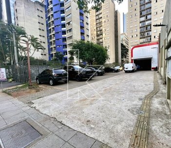 industrial em Rua Fidêncio Ramos, Vila Olímpia - São Paulo - SP