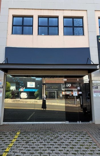 office em Avenida Maringá, Vitória - Londrina - PR