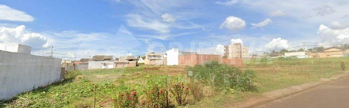 land_lot em Rua Fernando Pereira dos Santos, Jardim Brasília - Uberlândia - MG