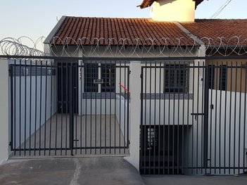 house em Rua Joaquim Távora, Jardim Novo Sabará - Londrina - PR