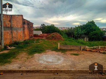 land_lot em Rua Antenor Serra, Jardim Monte Mor - Botucatu - SP