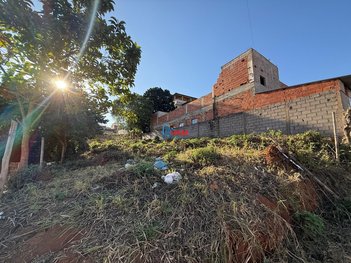 land_lot em Avenida Camburi, Sion - João Monlevade - MG