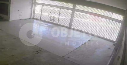 business em Avenida João Naves de Ávila, Saraiva - Uberlândia - MG