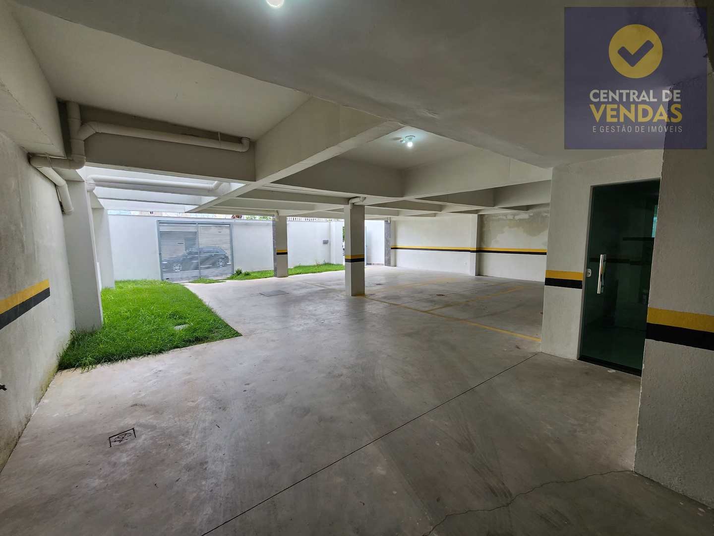 Apartamento com 3 quartos — Santa Mônica, Belo Horizonte