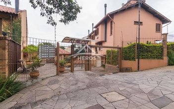 house em Rua Giorgio Negroni, Espírito Santo - Porto Alegre - RS