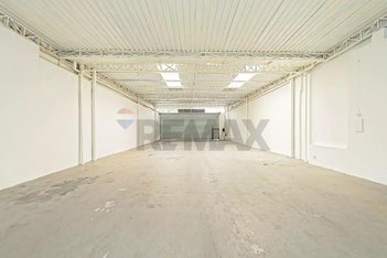 industrial em Avenida das Nações, Parque Oratório - Santo André - SP
