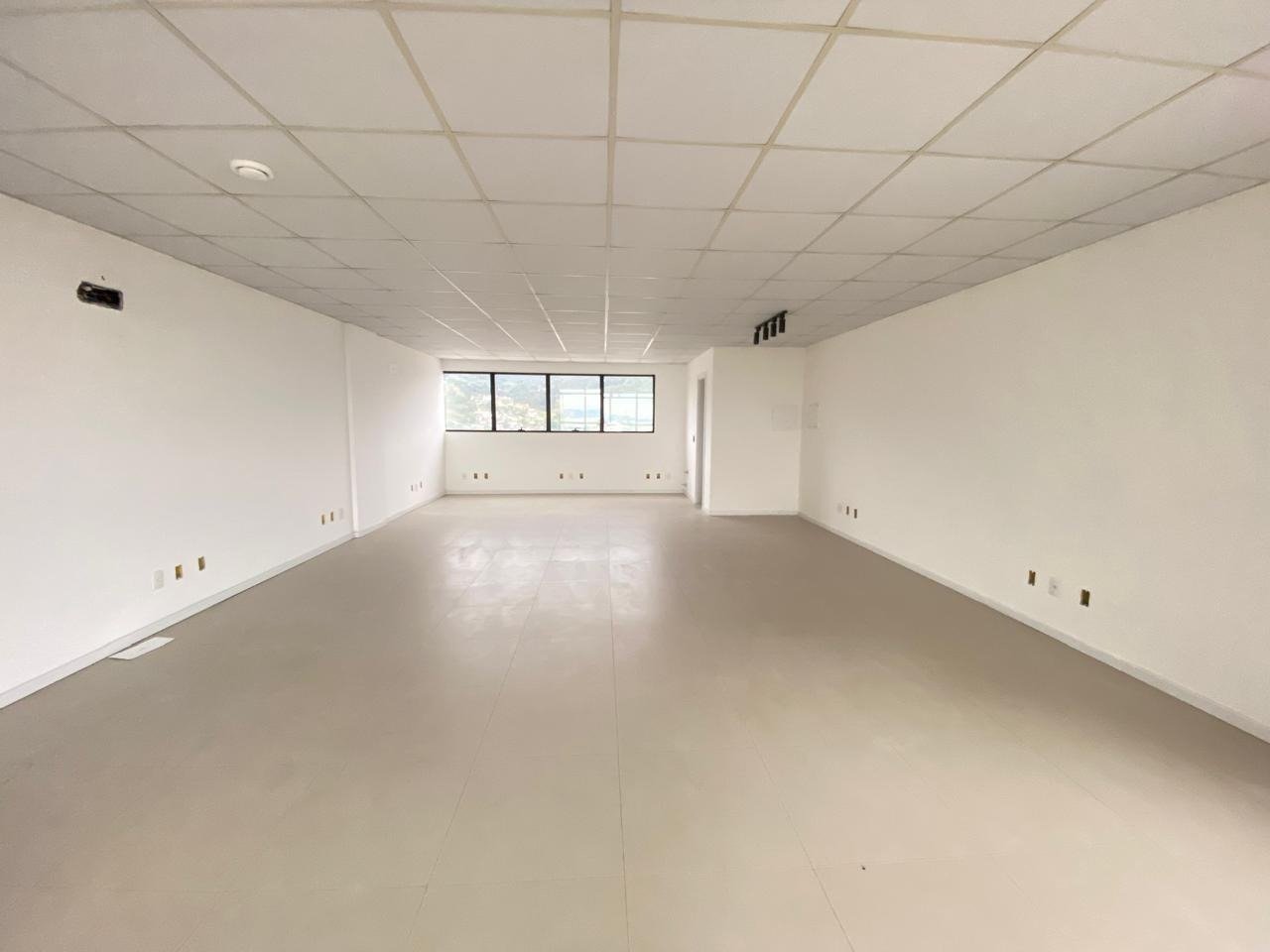 WhatsApp Image 2025-05-28 at 15.10