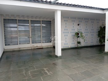 house em Avenida Juscelino Kubitschek de Oliveira, Jardim Eulália - Taubaté - SP