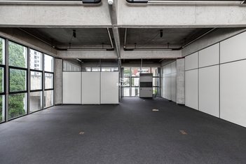 business em Avenida República Argentina, Portão - Curitiba - PR