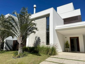 house em Rodovia Doutor Antônio Luiz Moura Gonzaga, Rio Tavares - Florianópolis - SC