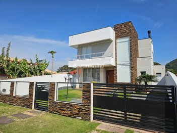house em Avenida Ptolomeu Bittencourt, Pântano do Sul - Florianópolis - SC