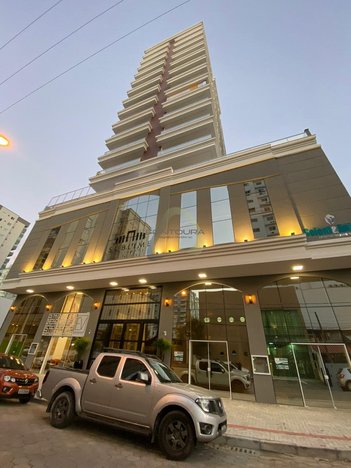 apartment em Rua 254 A, Meia Praia - Itapema - SC