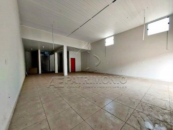 business em Rua Júlia Martins Domingues, Vila Domingues - Votorantim - SP