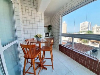 apartment em Rua Thereza de Jesus Monteiro Corralo, Maracanã - Praia Grande - SP