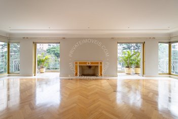 apartment em Rua Escobar Ortiz, Vila Nova Conceição - São Paulo - SP