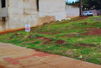 land_lot em Rua Madre Henriqueta Dominici, Lagoa Dourada - Londrina - PR