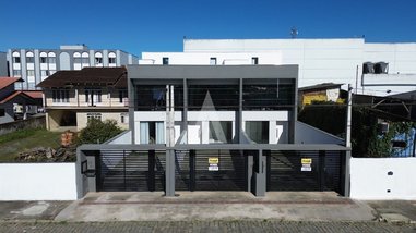 house em Rua Doutor Emílio Petry, Boa Vista - Joinville - SC