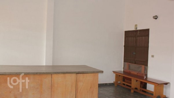Rua Mamborê - facade06.jpg