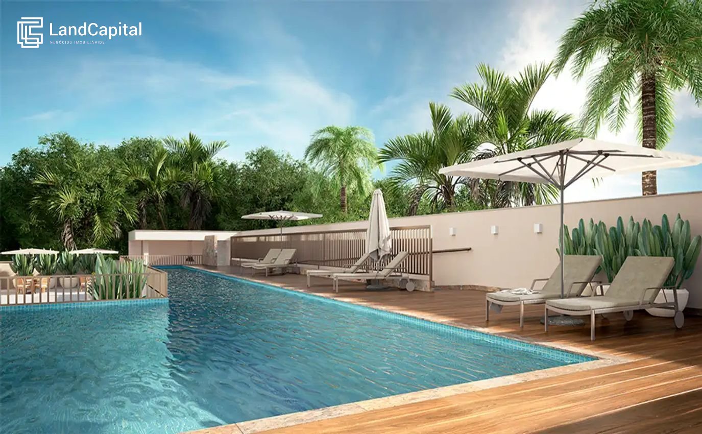 Piscina com raia e deck