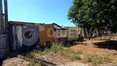 land_lot em Rua das Cerejeiras, Jaraguá - Uberlândia - MG