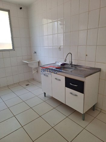 apartment em Estrada do Limoeiro, Jardim Califórnia - Jacareí - SP