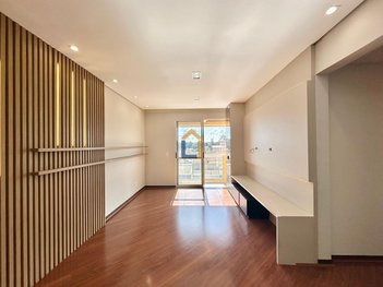 apartment em Rua Francisco Balchak, Boa Vista - Curitiba - PR