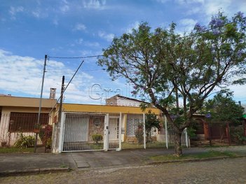 house em Rua Professor Guerreiro Lima, Partenon - Porto Alegre - RS