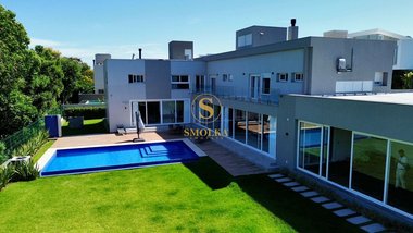house em Estrada Haroldo Soares Glavan, Cacupé - Florianópolis - SC
