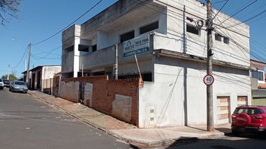 house em Rua Doutor Júlio Prestes, Centro - Botucatu - SP