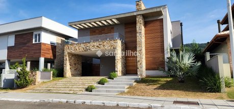 house em Rua Zelia Gattai, Lagoa da Conceição - Florianópolis - SC
