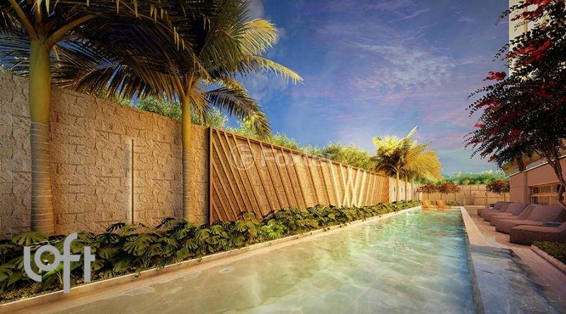 piscina-com-deck-de-madeira-e-vista-para-o-jardim