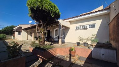 house em Avenida Professor Virgílio de Abranches Quintão, Vila José Bonifácio - Araraquara - SP