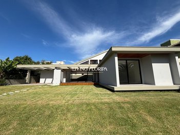 house em Rua Reverendo Gelson dos Santos Castro, Rio Tavares - Florianópolis - SC