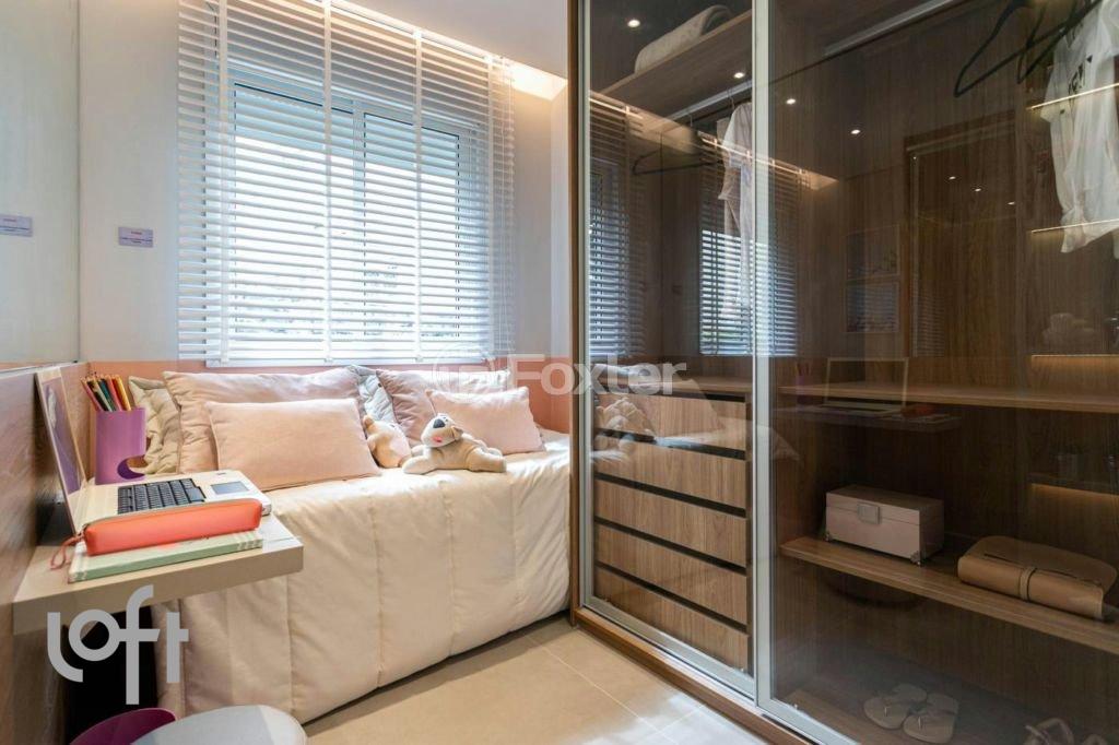 quarto-com-closet-e-mesa-de-estudo.jpeg
