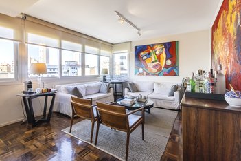 apartment em Rua Olavo Barreto Viana, Moinhos de Vento - Porto Alegre - RS