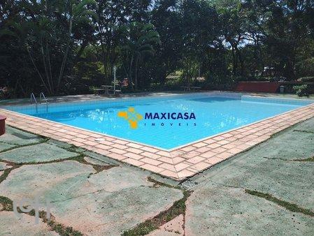 Primeiro de Maio - facade01.jpg