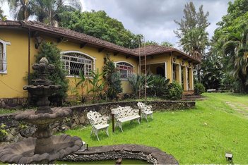 house em Avenida Júlia Kubitschek, Centro - Congonhas - MG