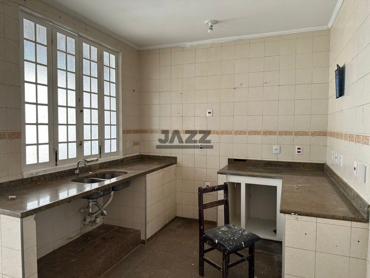 WhatsApp Image 2025-10-10 at 14.27