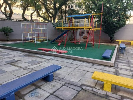 Avenida Osvaldo Aranha - facade07.jpg