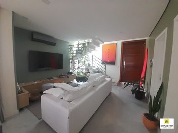 house em Rua Alfredo Dietrich, América - Joinville - SC