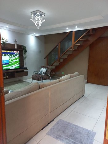 house em Avenida Potiguara, Novo Eldorado - Contagem - MG