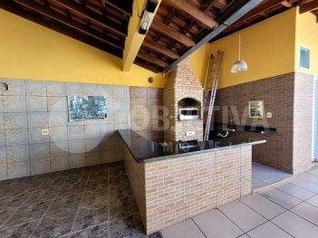 house em Rua Francisco Antônio de Oliveira, Santa Mônica - Uberlândia - MG