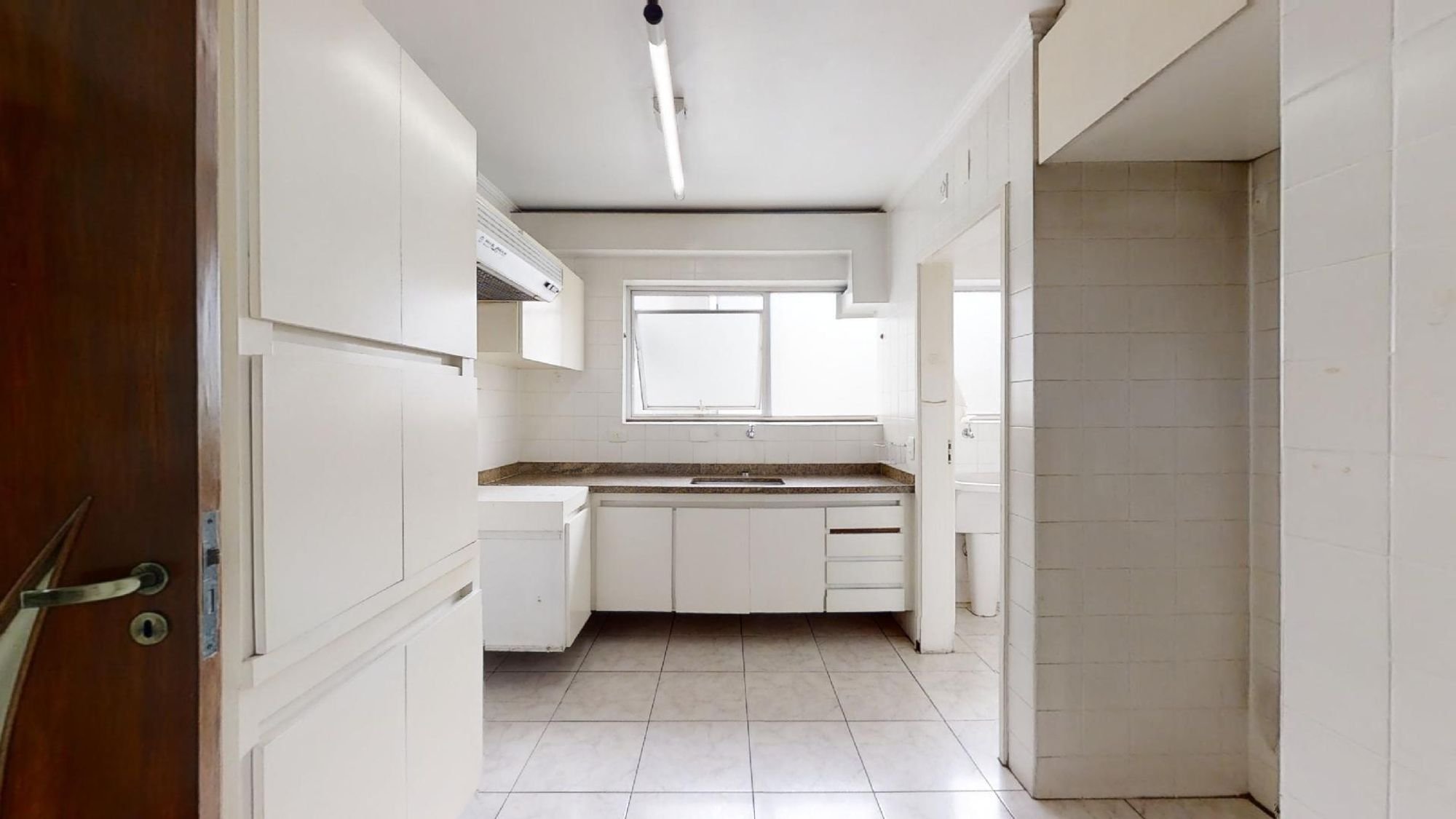 Apartamento para Venda por R$1.675.000,00 com 164m², 3 dormitórios e 2 vagas - Indianópolis, São paulo / SP