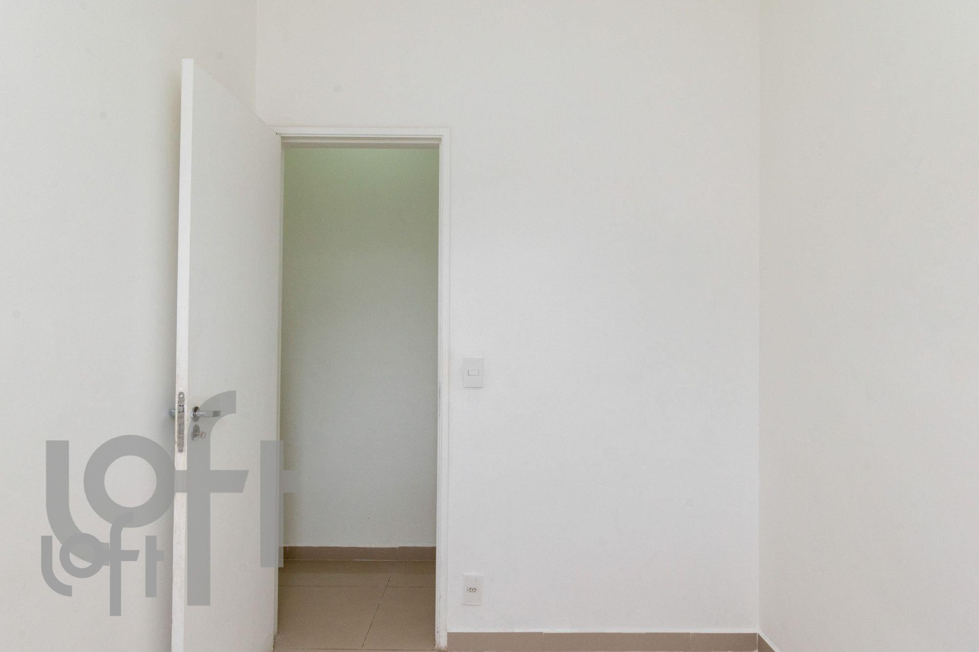 MASTER_BEDROOM