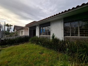 commercial_building em Avenida Assis Chateaubriand, São Sebastião - Porto Alegre - RS
